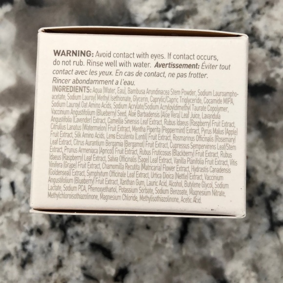 Golden Door Exfoliant Bamboo Face Scrub - Picture 7 of 8